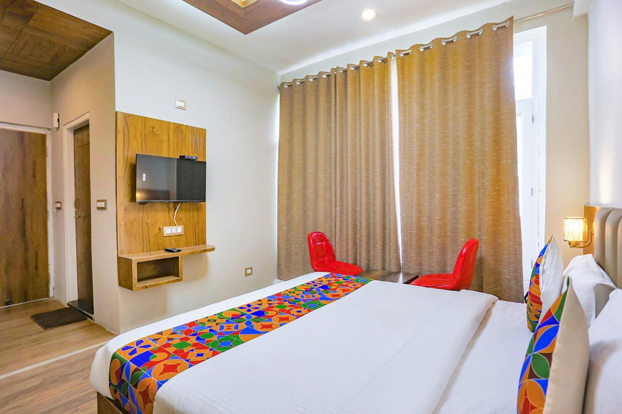 Fabhotel Outhills Manāli Kültér fotó